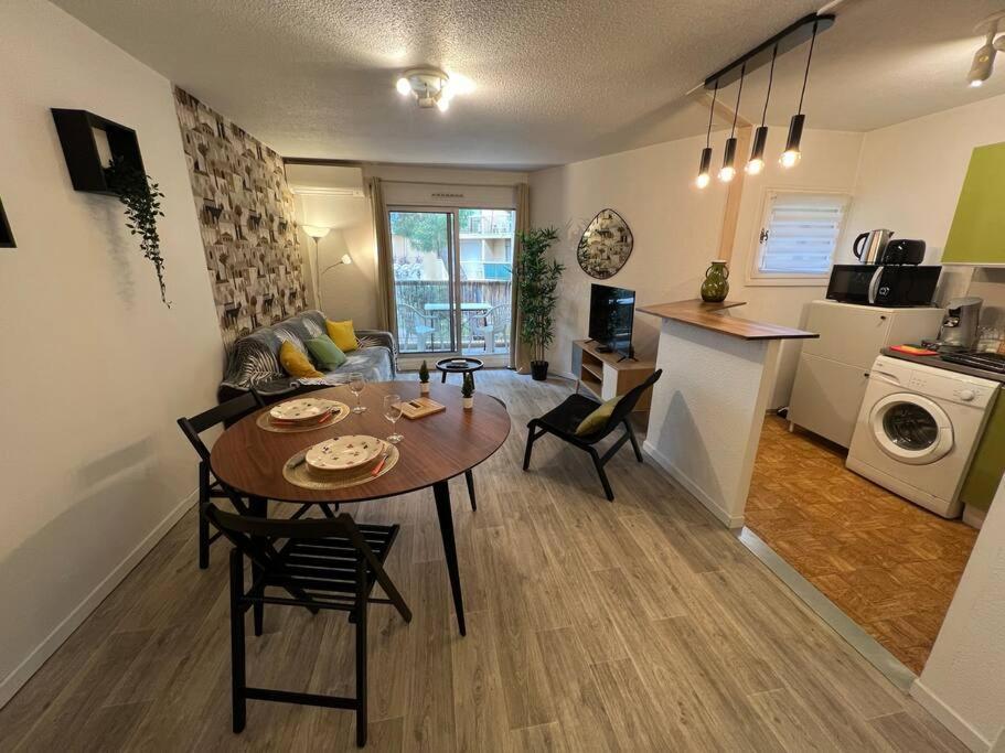 Les Comtadins - Parking Gratuit - Balcon - Clim Apartman Avignon Kültér fotó