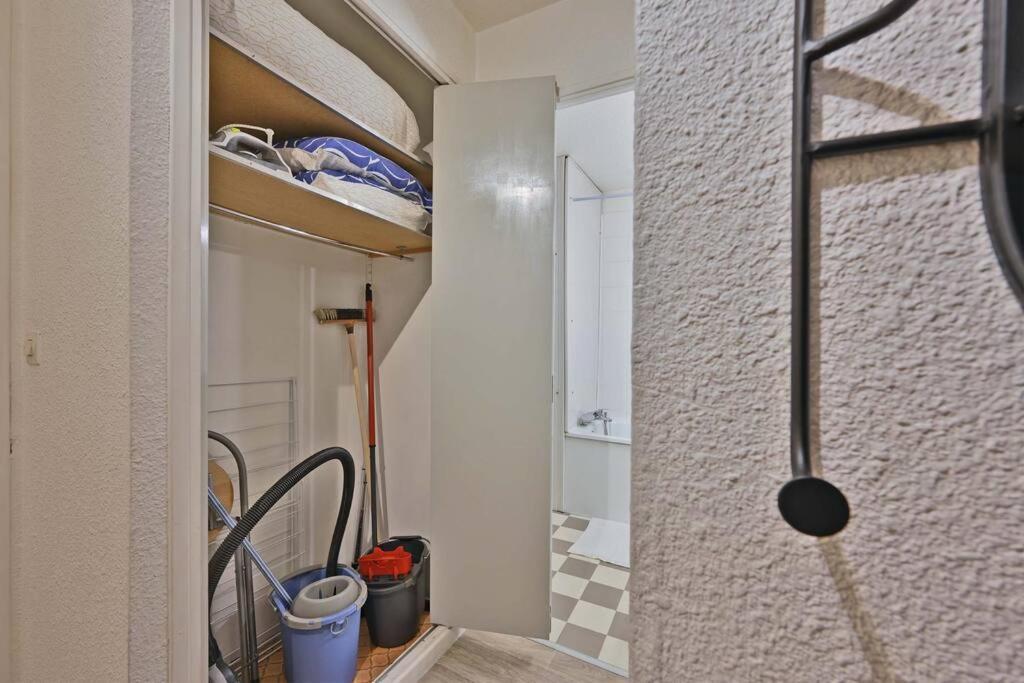 Les Comtadins - Parking Gratuit - Balcon - Clim Apartman Avignon Kültér fotó